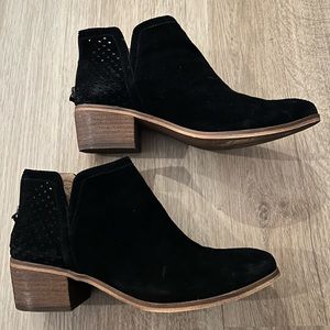 Susina Black Suede Booties | Size 7.5 | Used - Good Condition